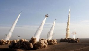 صوت الشعب الموريتاني – “ضربات الحرس الثوري تهز الأسطول الأميركي الخامس.. ودوي انفجارات رهيبة فوق تل أبيب!” .. مضيق هرمز مغلق والجنود الفرنسيون يتلقون إصابات!”