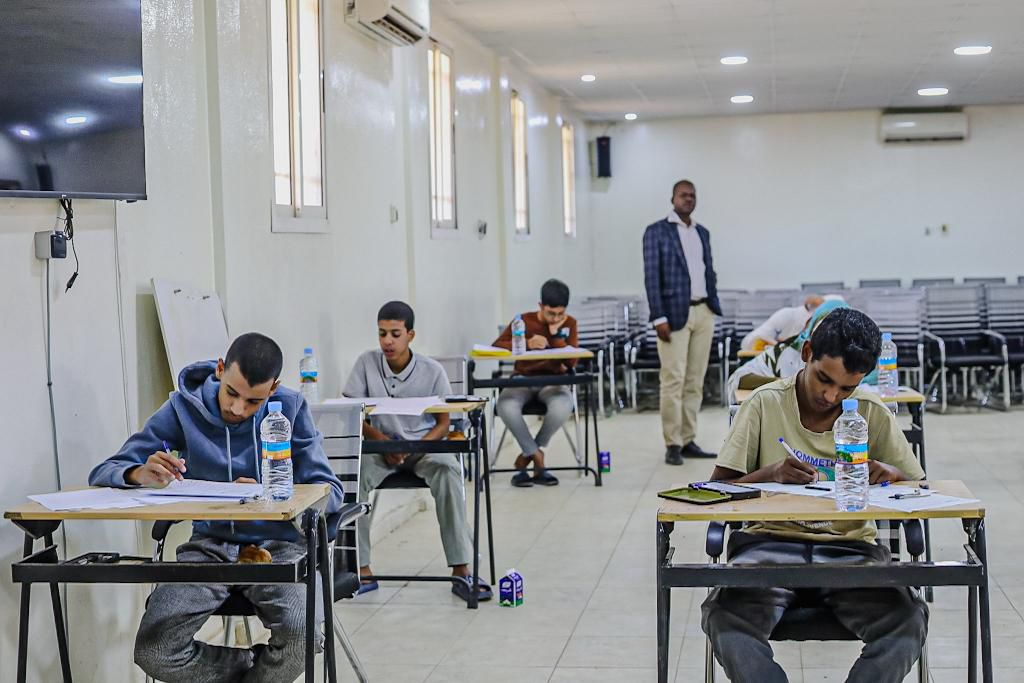 صوت الشعب الموريتاني – موريتانيا تدخل معركة العقول… “فرسان الرياضيات” يشعلون الأولمبياد الفرنكفوني!