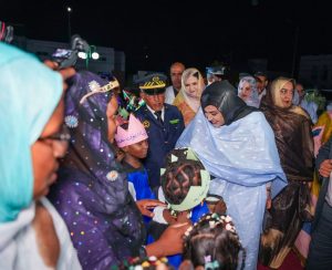 صوت الشعب الموريتاني/ «من الفولكلور إلى الميثاق».. السيدة الأولى تُدشن العصر الذهبي للسياحة الداخلية من كيفه.