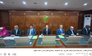 صوت الشعب الموريتاني/ صمتٌ في القصر.. وموريتانيا تسأل: ماذا يجري خلف الكواليس؟ «مدوّنو الخارج».. مياه نواكشوط.. واجتماع مجلس الوزراء تحت المجهر .